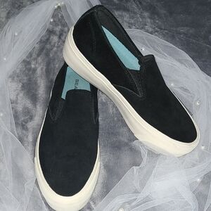 SEA VEES SIZE 7.5 Black Slip-On Sneakers with White Soles